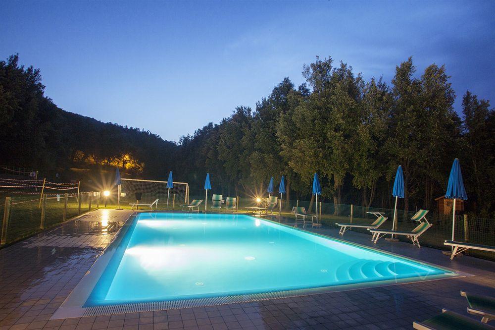 Centro Vacanze Oasi Carpineto Hotel Ascoli Piceno Bagian luar foto